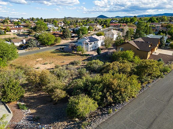 3rd image of 767 N San Carlos Dr