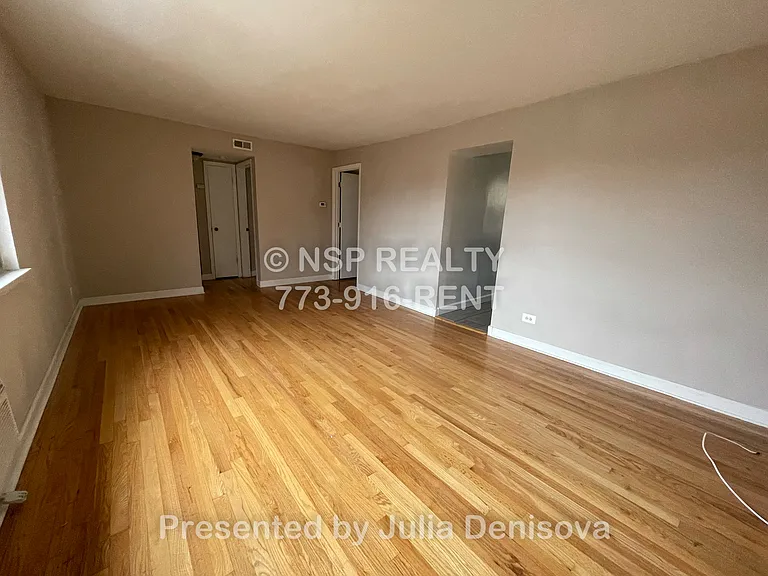 4920 Mulford St #3N — Photo 5