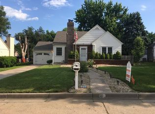 327 W Walnut St, Junction City, KS 66441