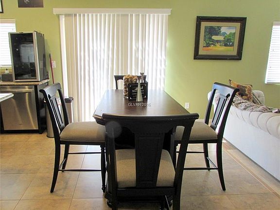 5th image of 10621 Capitol Peak Ave #0