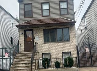 281 Walnut St, Newark, NJ 07105