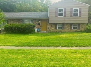 3570 Decamp Dr, Indianapolis, IN 46226