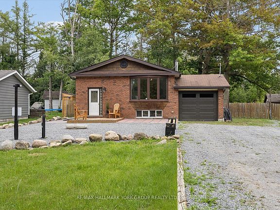 2nd image of 25765 Maple Beach Rd