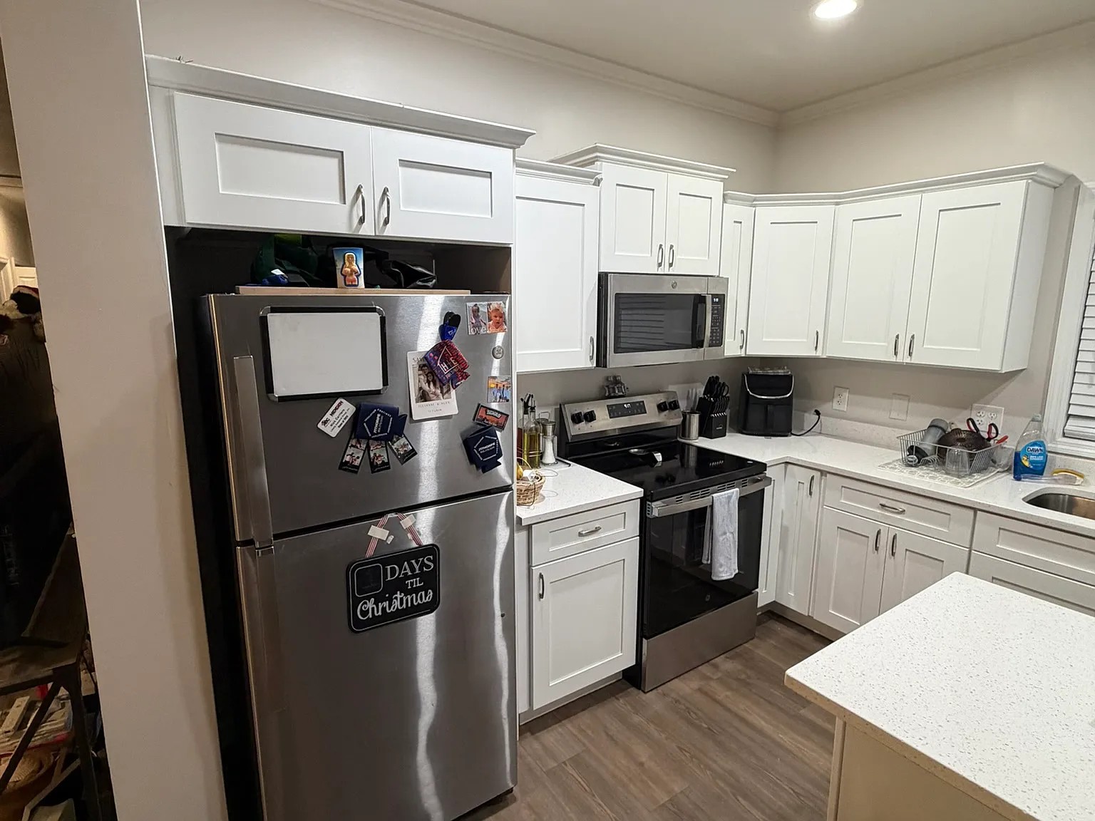 3 bed, 1250 sqft, $3,000 — Photo 4