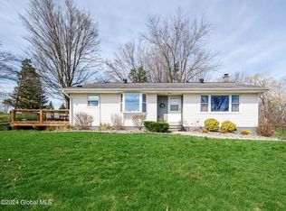 45 Garfield Rd, Poestenkill, NY 12140