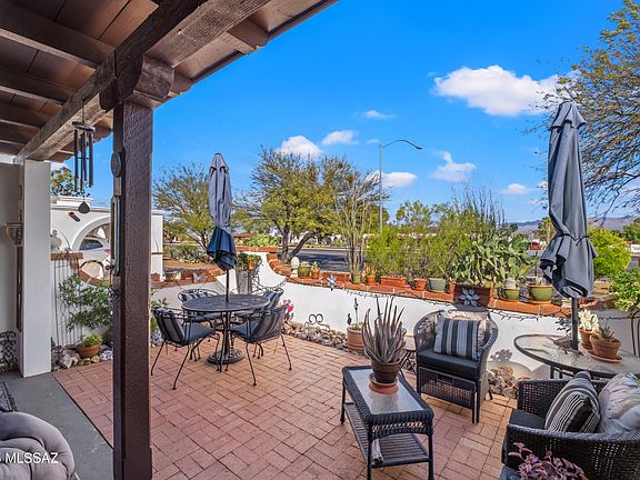 4th image of 452 S La Canada Dr Unit D