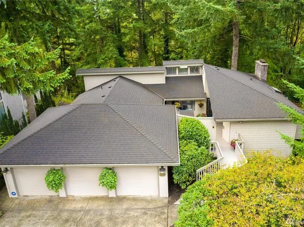 5221 Somerset Dr SE, Bellevue, WA 98006