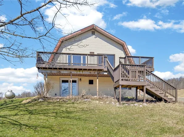 999 Salmon Creek Rd, Lansing, NY 14882