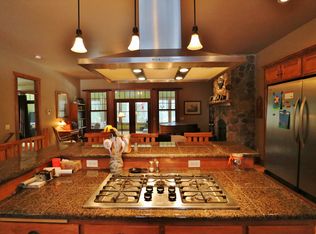 3136 Lukarich Ln, Eagle River, WI 54521