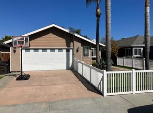 1320 Lakeside Ln, Huntington Beach, CA 92648