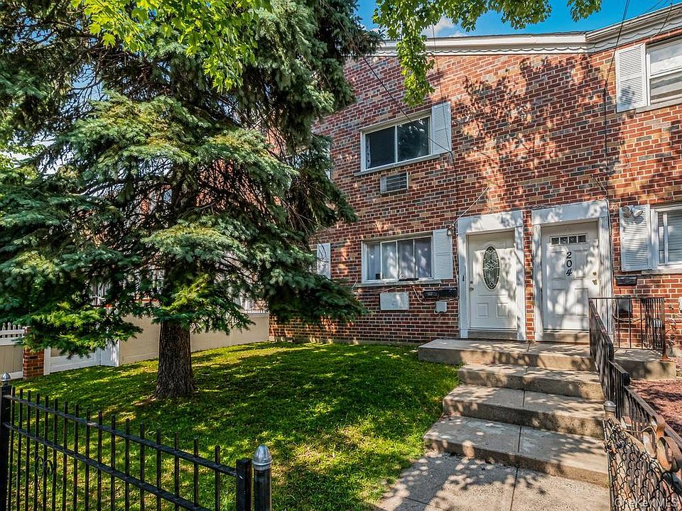 1st image of 206-208 Balcom Avenue
