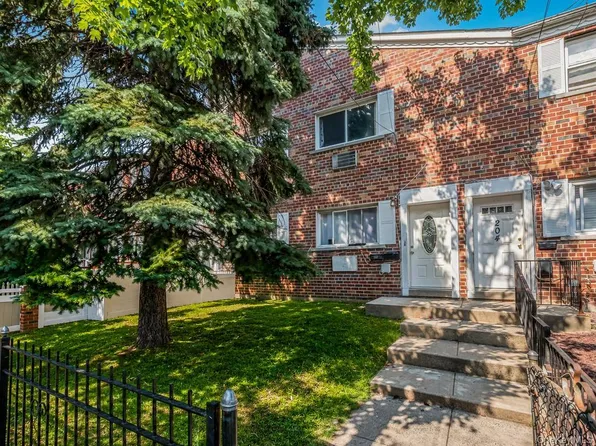 206-208 Balcom Avenue, Bronx, NY 10465