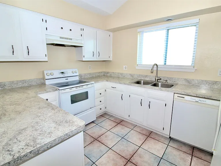 16731 Rippling Mill Dr — Photo 3