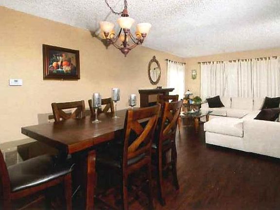 4th image of 1132 Calle Linares
