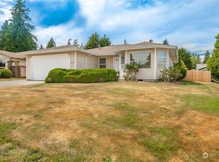 8087 Kispiox Rd, Blaine, WA 98230