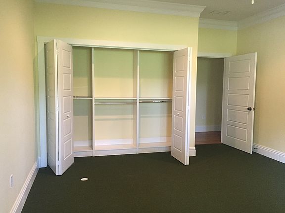 2nd image of 2491 Lakeview Dr