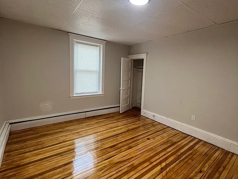 526 Western Ave #13 — Photo 5
