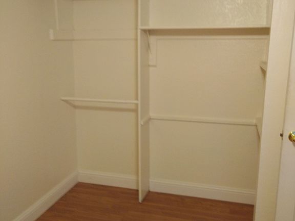 2nd image of 1516 Hux Ct