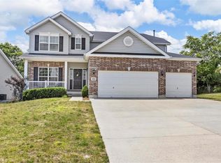 814 Highland Xing, High Ridge, MO 63049