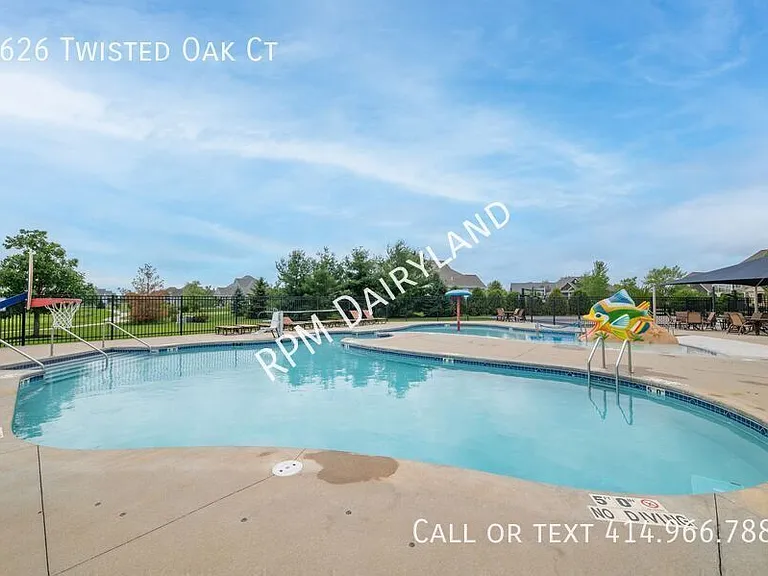 1626 Twisted Oak Ct — Photo 47