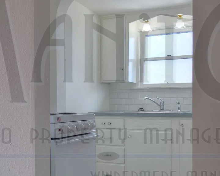 1730 W Riverside Ave — Photo 7