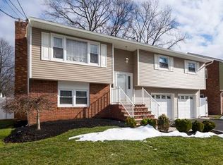 86 Garfield Ave, Colonia, NJ 07067