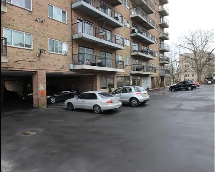 120 Hillside Ave — Photo 3
