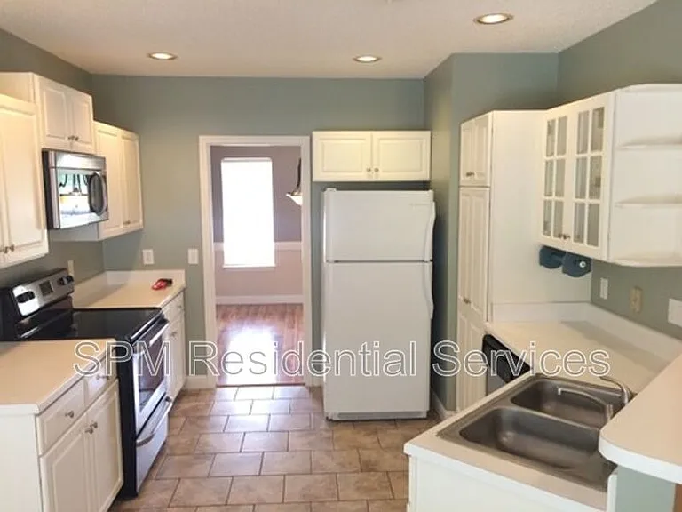 3709 New Colony Dr — Photo 9