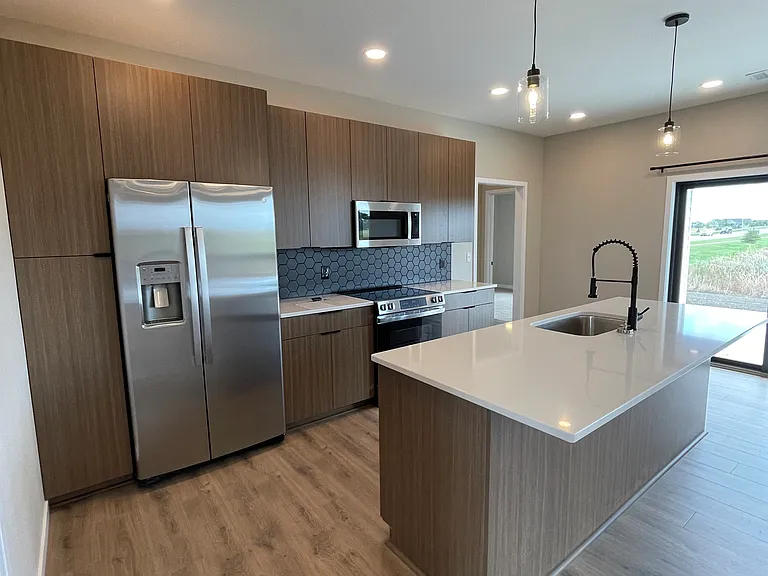 328 E Blue Bell Dr — Photo 5