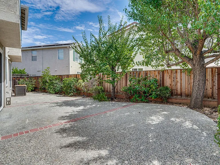 1907 Fumia Pl — Photo 49