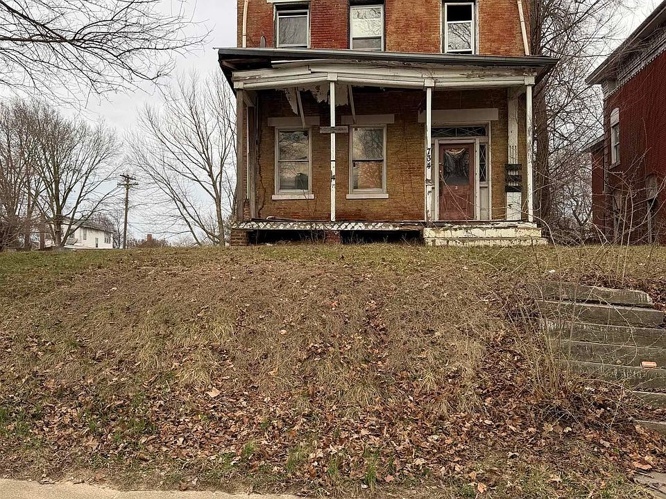 1st image of 734 N 5th St
