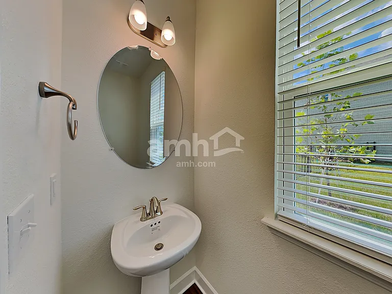 5916 Hampton Creek Rd — Photo 6