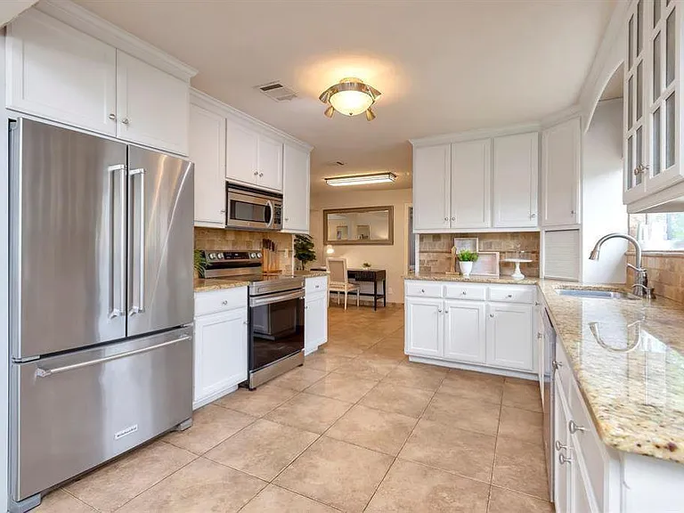 1802 Teton Dr — Photo 1