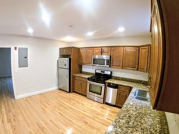 5th image of 133 South St #1
