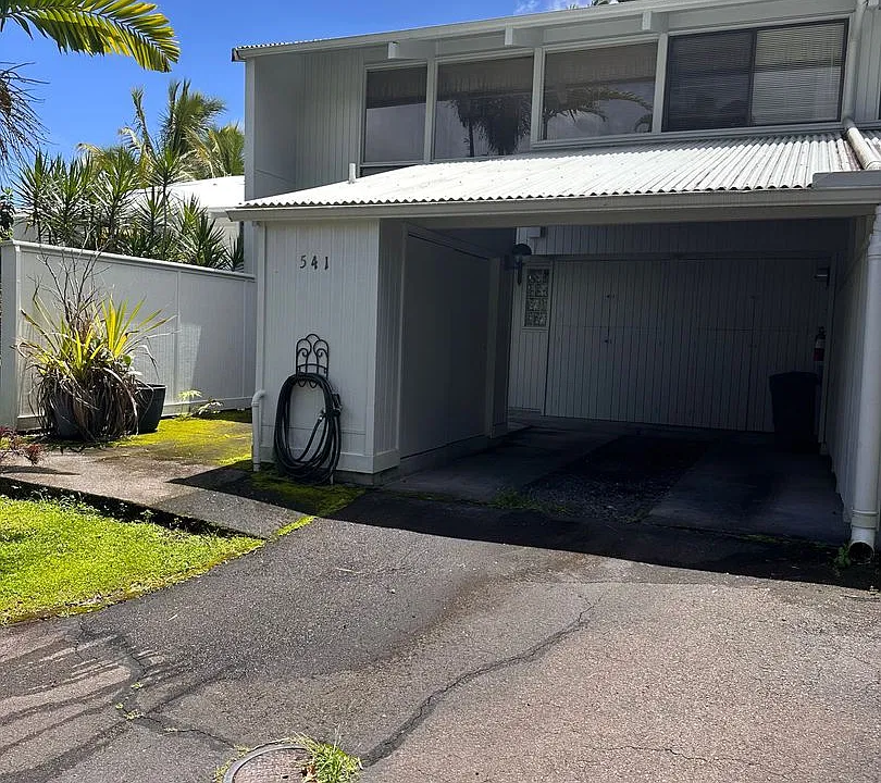 541 Kukuau St