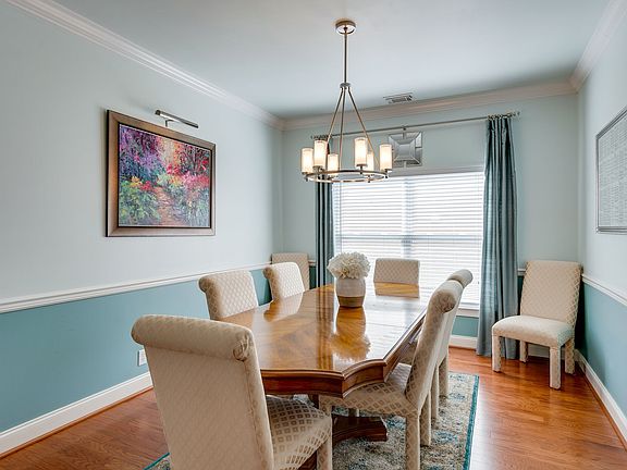 5th image of 1313 Pemberton Heights Dr