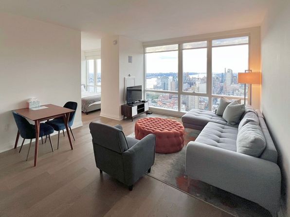 460 W 42nd St APT 57A