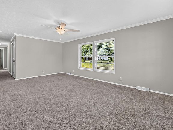 5th image of 2756 Naples Ct