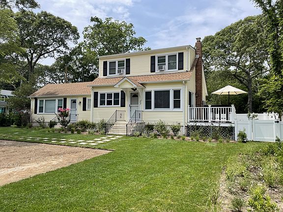 3rd image of 27 Bay Ave