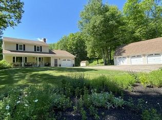 121 Chamberlain Hill Rd, Barre, MA 01005
