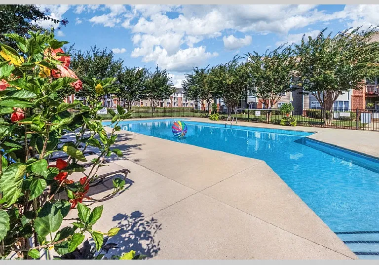 Riverwalk Apartment Homes — Photo 14