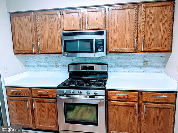 5th image of 10998 Koman Cir APT 102