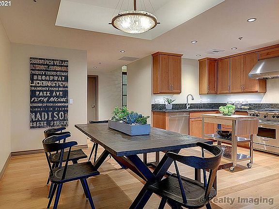 5th image of 2454 NW Westover Rd Unit 502