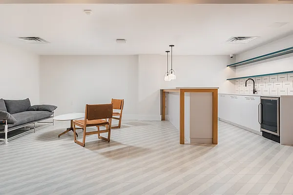 Rented by Nooklyn NYC LLC | media 35