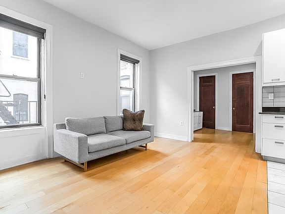2nd image of 15 Fort Washington Ave APT 4F