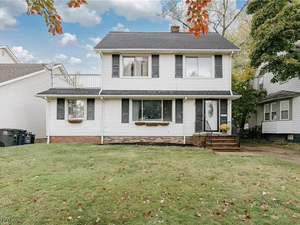 5243 Oakmont Dr, Lyndhurst, OH 44124