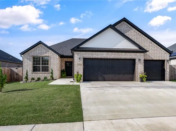 800 Harbison St, Bentonville, AR 72713