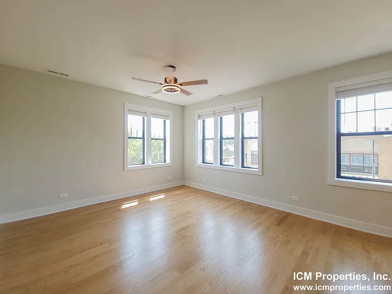 4405 N Seeley Ave #3 — Photo 7