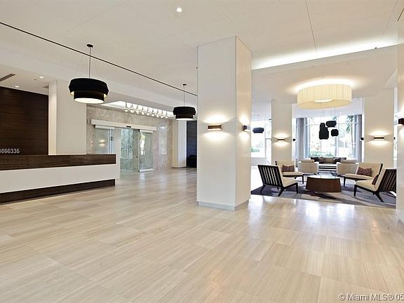 4th image of 100 Bayview Dr 602 #602