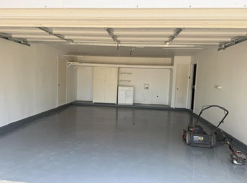 3 bed, 2.0 bath, 1613 sqft, $2,500 — Photo 4